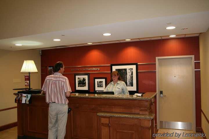 Hotel Hampton & Williamsburg-central 3*